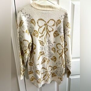 Vintage White and Gold Christmas Sweater with Bows